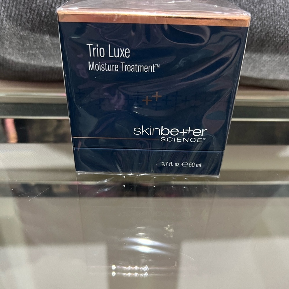 Trio Luxe Moisture Treatment - Blue